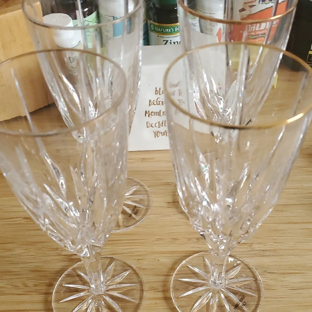 Elegant Clear‎ Crystal Wine Glass